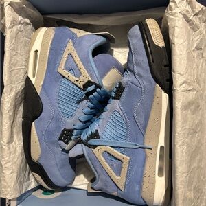 Jordan Sneakers in Blue and Black